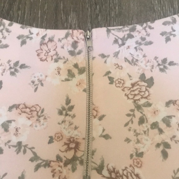 Forever 21 Floral Print Scuba Skater Skirt - Picture 6 of 7